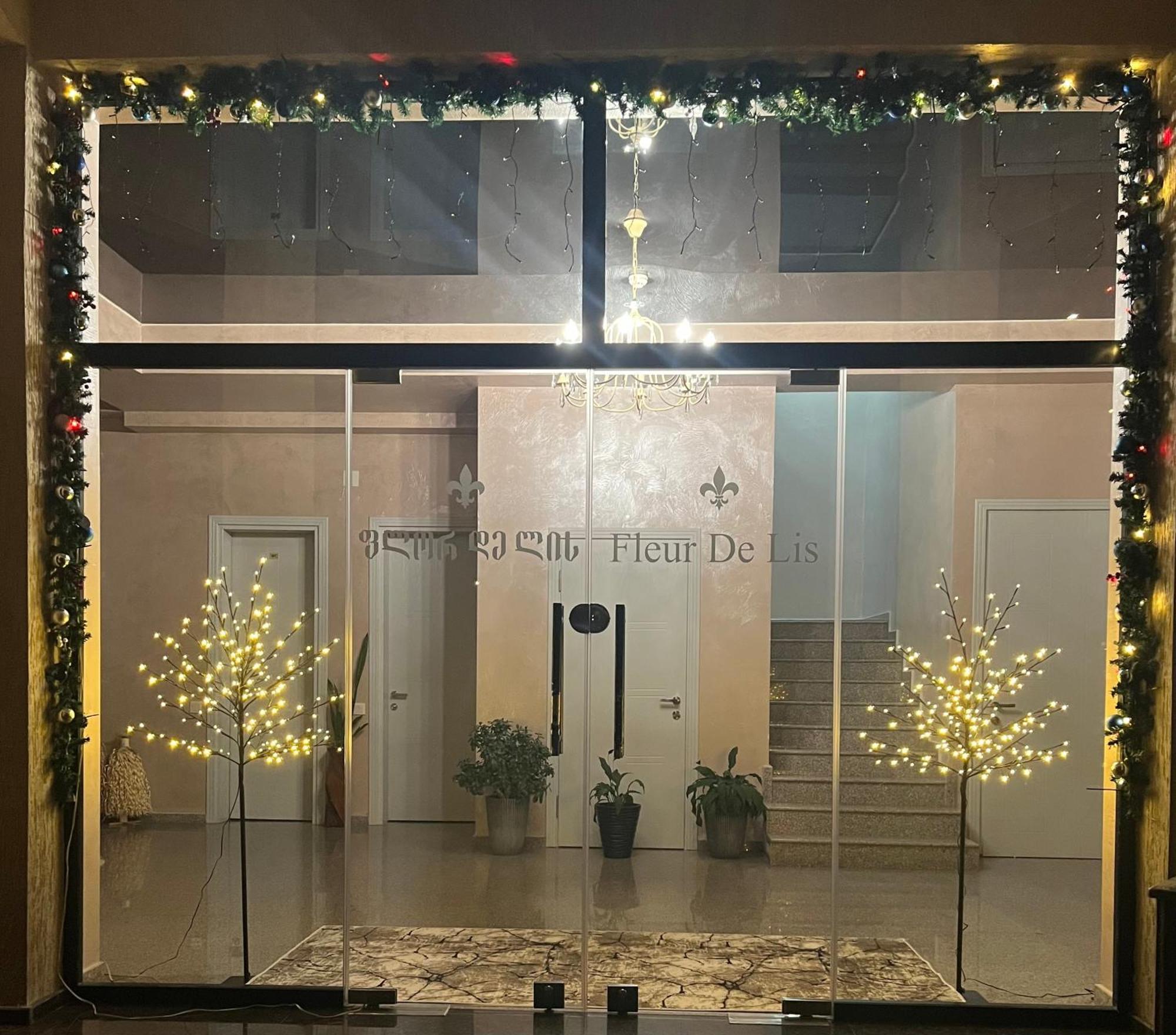 Hotel FLEUR DE LIS Gonio Exterior foto