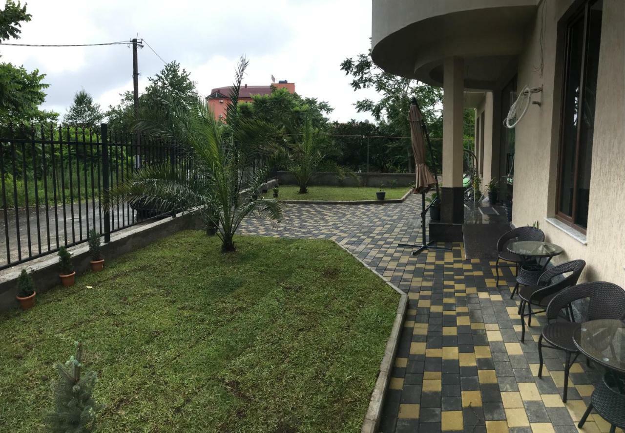 Hotel FLEUR DE LIS Gonio Exterior foto